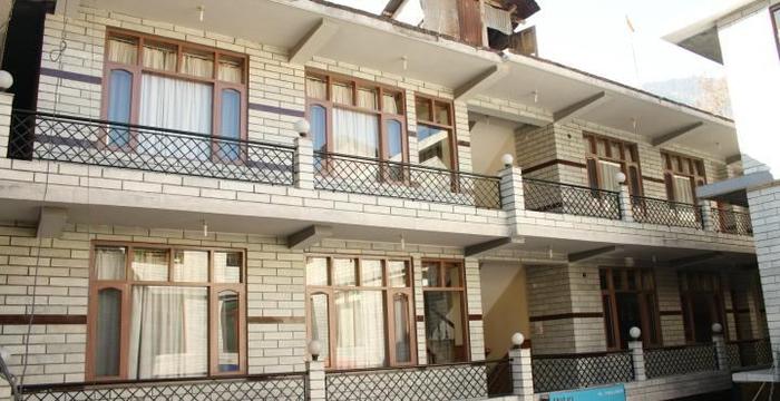 Hotel New Adarsh